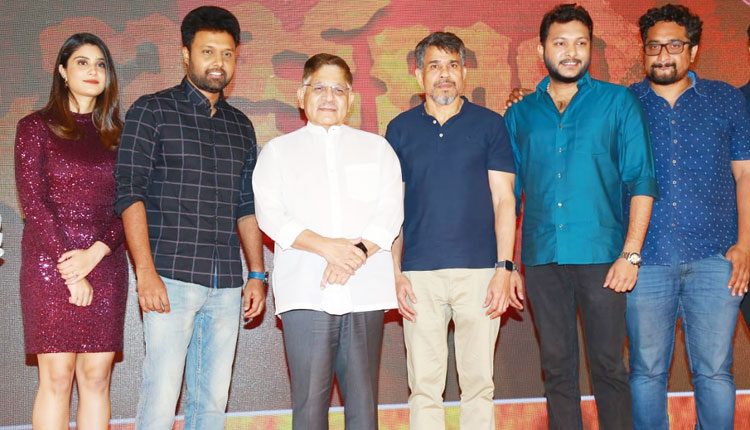 క్షణక్షణం’తో ఉదయ్‌ గెలిచాడు