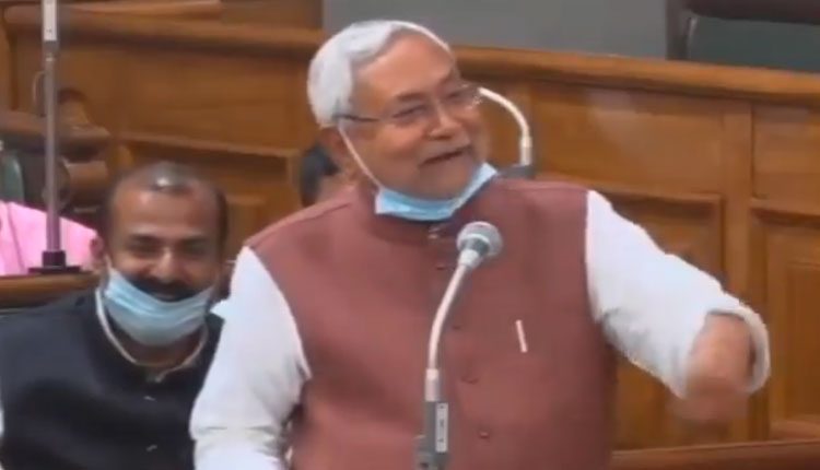 నువ్వు నా ఒడిలో ఆడినోడివి.. తేజ‌స్వికి బీహార్ సీఎం చుర‌క‌..!