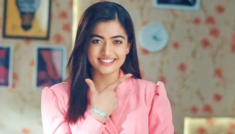 ముంబైలో ఖరీదైన ప్లాట్ కొనుగోలు చేసిన రష్మిక