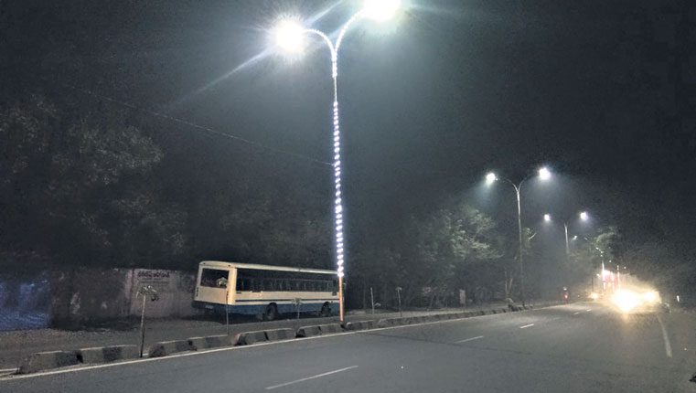 జంట సర్కిళ్ల పరిధిలో.. ఎల్‌ఈడీ వెలుగులు