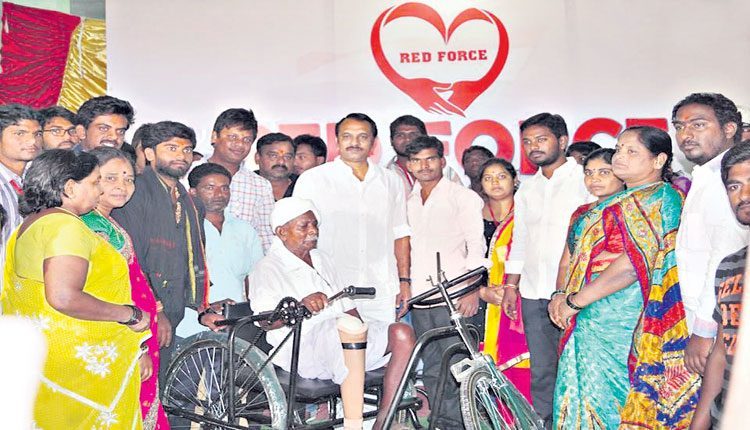 యువజనం.. సమాజహితం