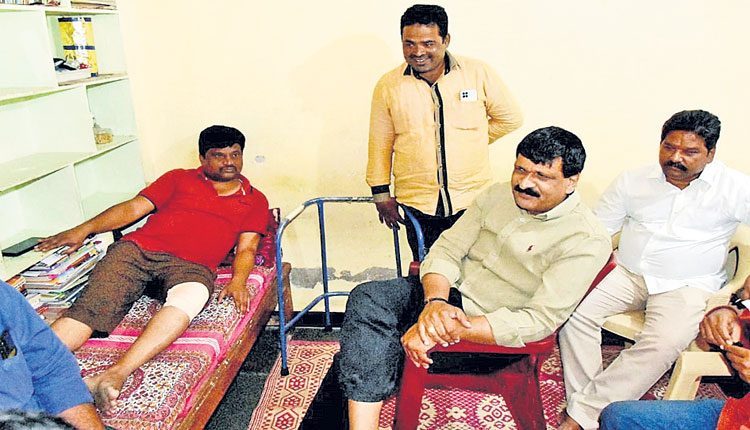 జర్నలిస్టులకు అండగా ఉంటా..