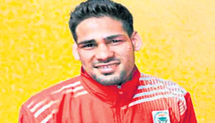 హుసామ్‌కు రజతం