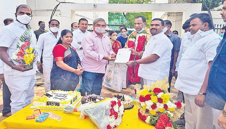 గ్రామాల అభివృద్ధికి పెద్దపీట