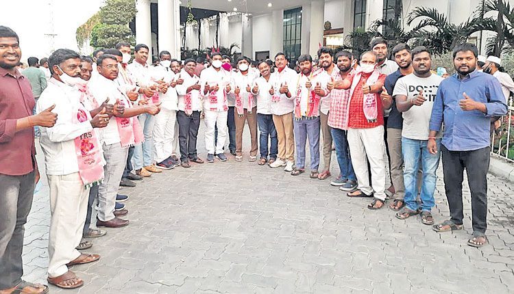 అభివృద్ధేకే పట్టం కట్టిన పట్టభద్రులు