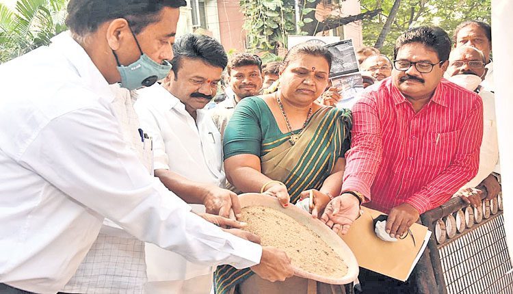 నీటి వనరులను సంరక్షించుకోవాలి