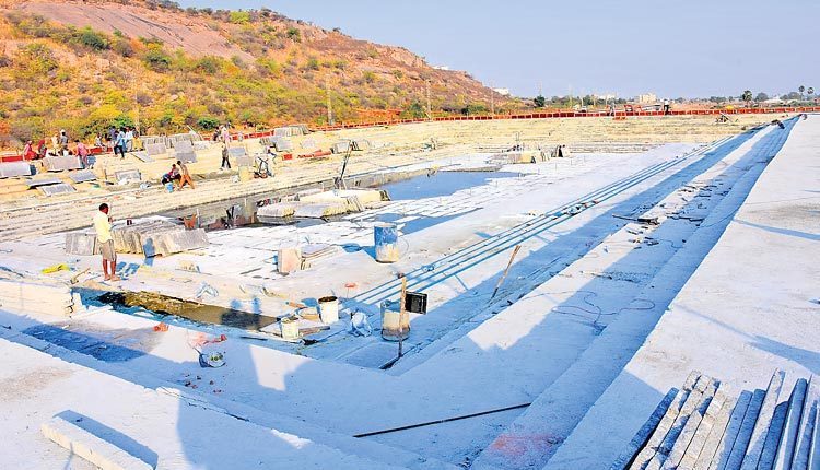 యాదాద్రిలో లక్ష్మీ పుష్కరిణి