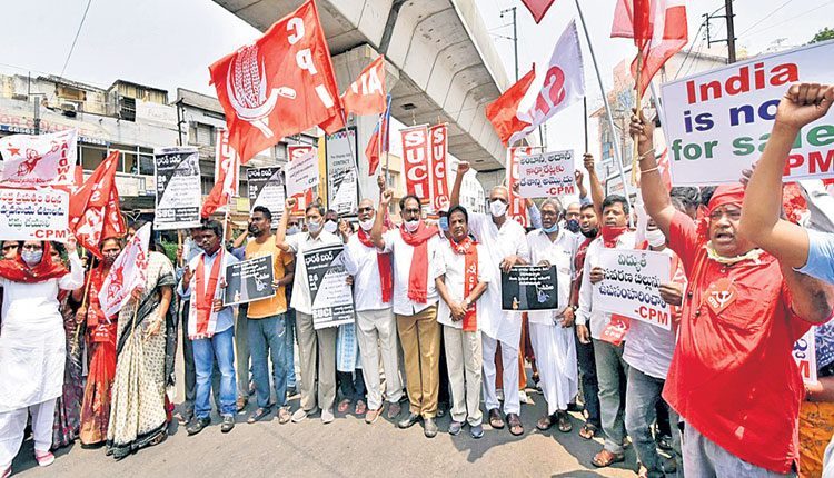 వ్యవసాయ చట్టాలను రద్దు చేసే వరకు పోరాటం