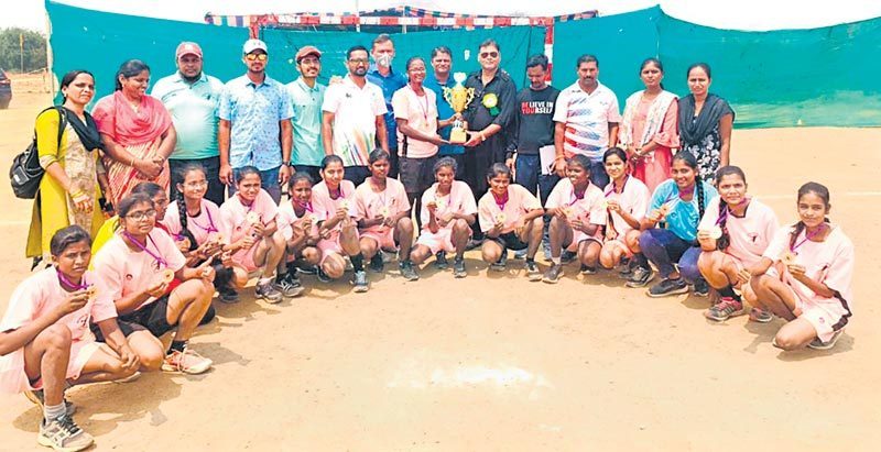 హ్యాండ్‌బాల్‌ చాంప్‌ పాలమూరు