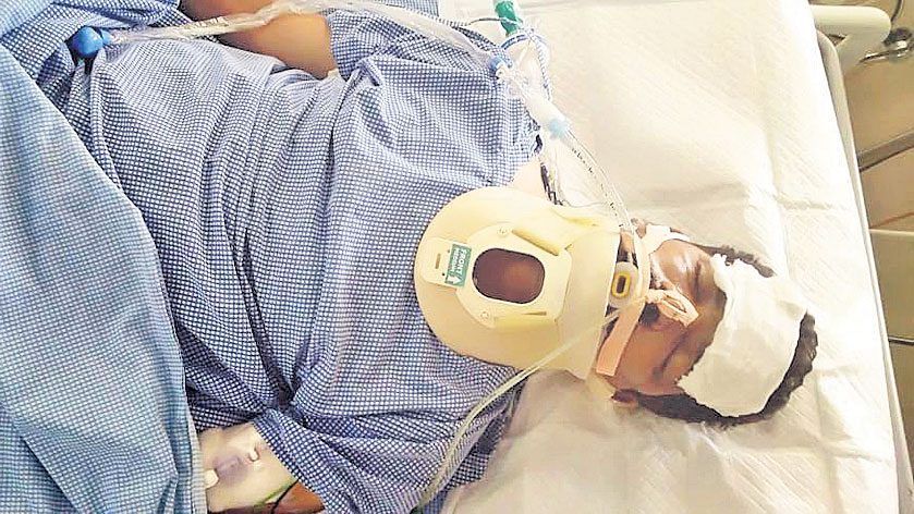 తాగుబోతులు బరితెగించారు