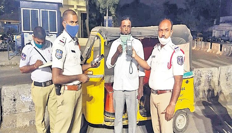 పగలు కూడా డ్రంక్‌ అండ్‌ డ్రైవ్‌ పరీక్షలు..