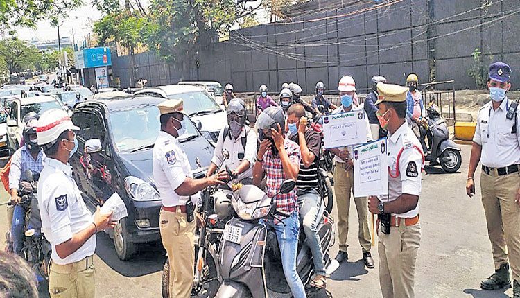 ప్రతిపౌరుడు మాస్కు ధరించాలి