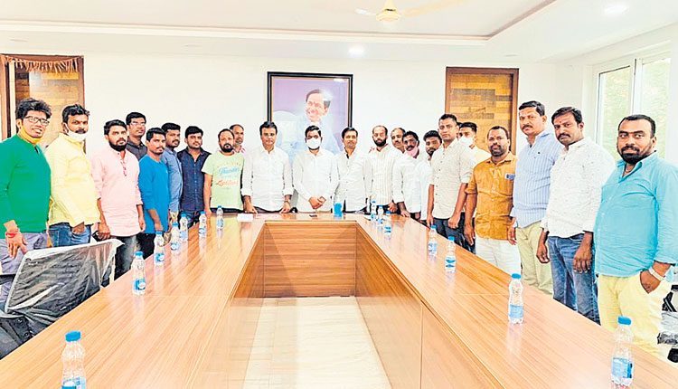 వాణీదేవి గెలుపు కోసం విస్తృత ప్రచారం