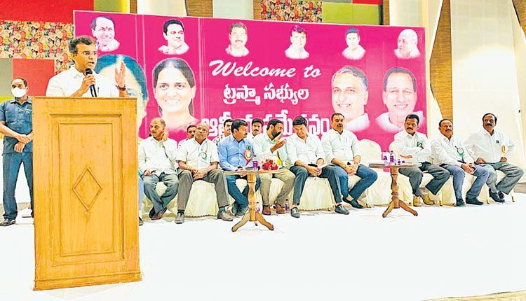 అభివృద్ధిని చూసి ఓటెయ్యండి