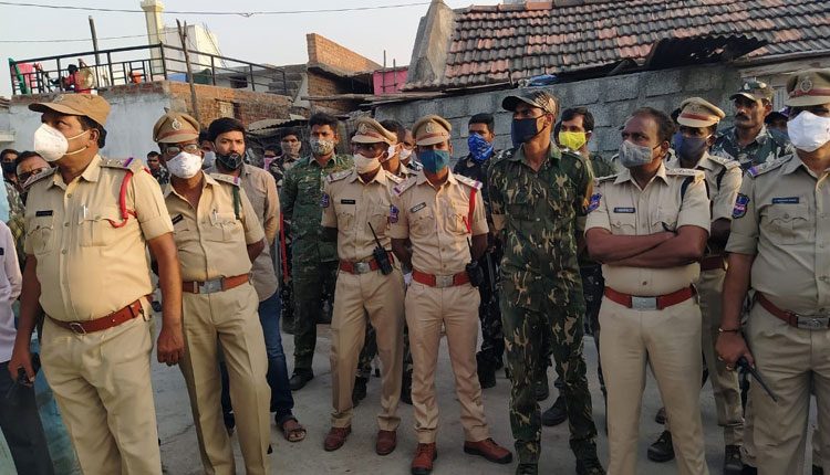 భైంసాలో కార్డన్‌ సెర్చ్‌