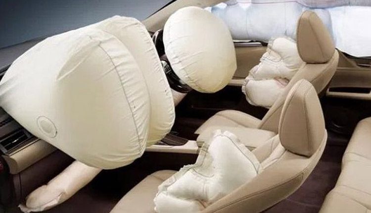 ఏప్రిల్ 1 నుంచి కార్ల ఫ్రంట్ సీట్ల‌కు ఎయిర్‌బ్యాగ్‌లు త‌ప్ప‌నిస‌రి!