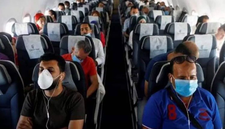 నలుగురిని నో ఫ్లై జాబితాలో చేర్చిన విమానయాన సంస్థ