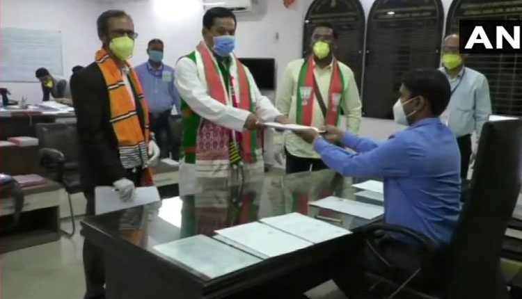 ఎమ్మెల్యే అభ్య‌ర్థిగా అసోం సీఎం నామినేష‌న్