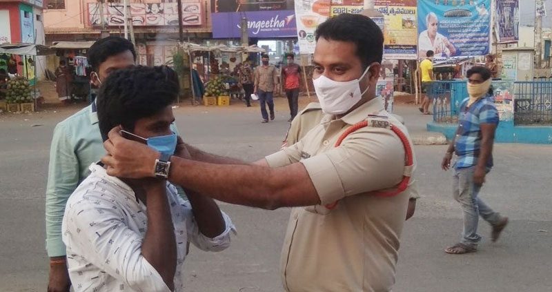 మాస్కులు ధరించకుంటే కఠిన చర్యలు