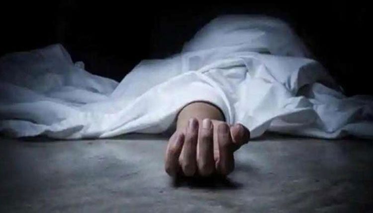 Crime News | చెరువులో కనిపించిన రెండు మృతదేహాలు