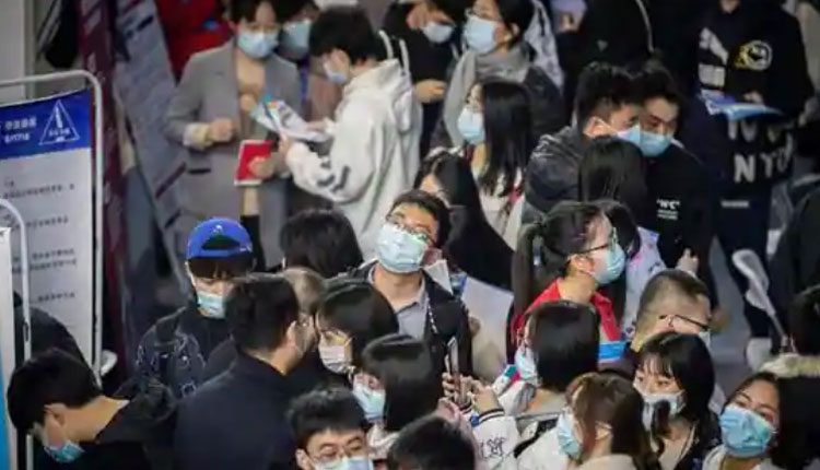 భారత్‌ సహా విదేశీ విద్యార్థులను అనుమతించబోమన్న చైనా