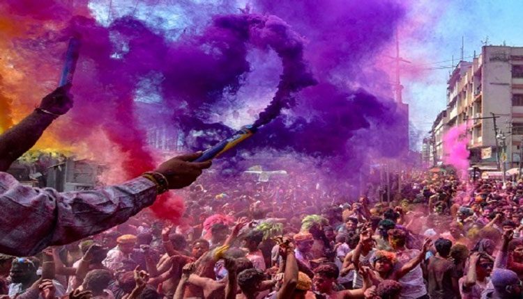 కరోనా ఎఫెక్ట్‌ : హోలీ వేడుకలు బంద్‌