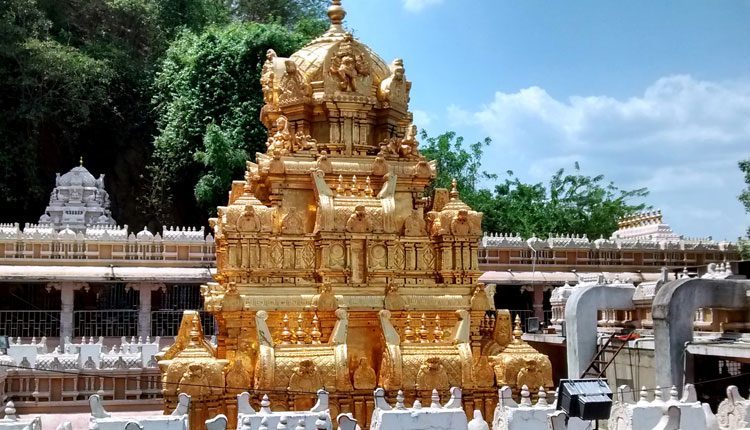 ఇంద్రకీలాద్రిపై కొవిడ్‌ ఆంక్షలు.. నిత్యాన్నదానం నిలిపివేత