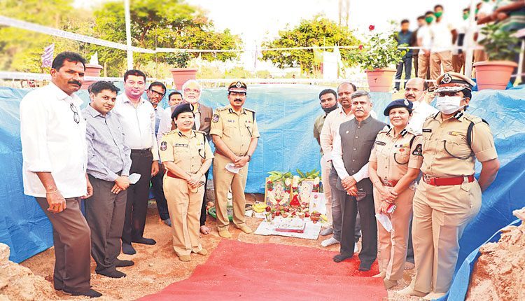 పోలీస్‌ సిబ్బంది సంక్షేమానికి ప్రాధాన్యం