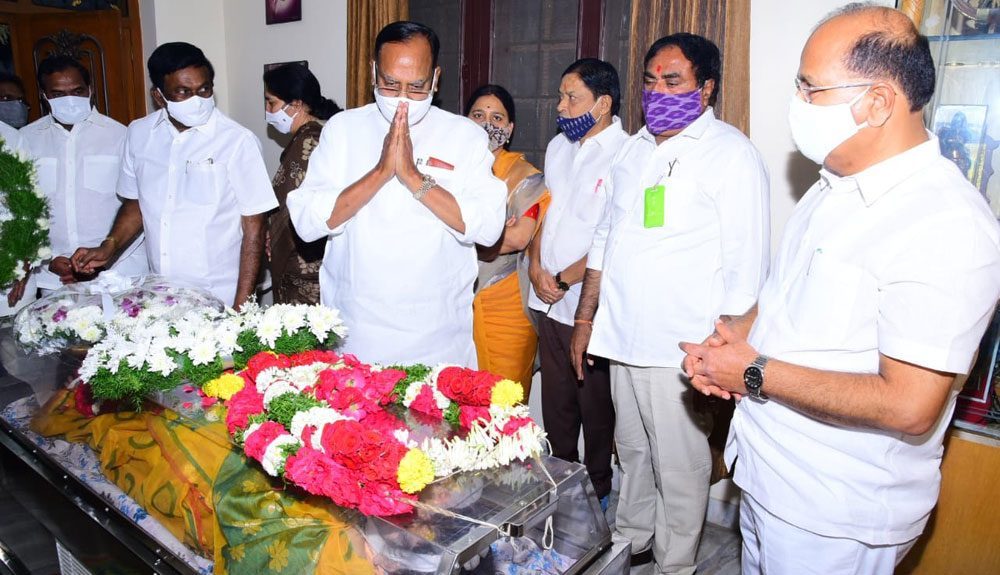 చీఫ్‌ విప్‌ బోడకుంటికి సతీవియోగం