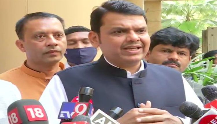 సచిన్ వాజ్‌ను హైకోర్టు 16 ఏండ్లు సస్పెండ్ చేసింది: దేవేంద్ర ఫడ్నవిస్