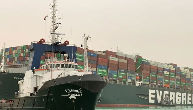 సూయజ్‌ను బ్లాక్‌ చేసిన భారీ ఓడలో.. అంతా భారతీయ సిబ్బందే