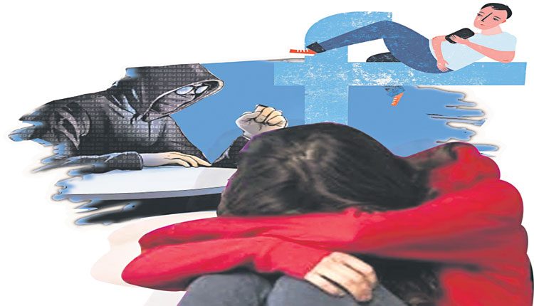 యాప్‌లతో చిత్ర విచిత్రాలు..!