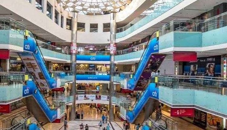 షాపింగ్‌ మాల్‌లో అగ్నిప్రమాదం