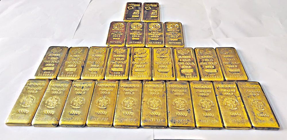 కారు ఎయిర్‌బ్యాగ్‌లో 11 కోట్ల బంగారం