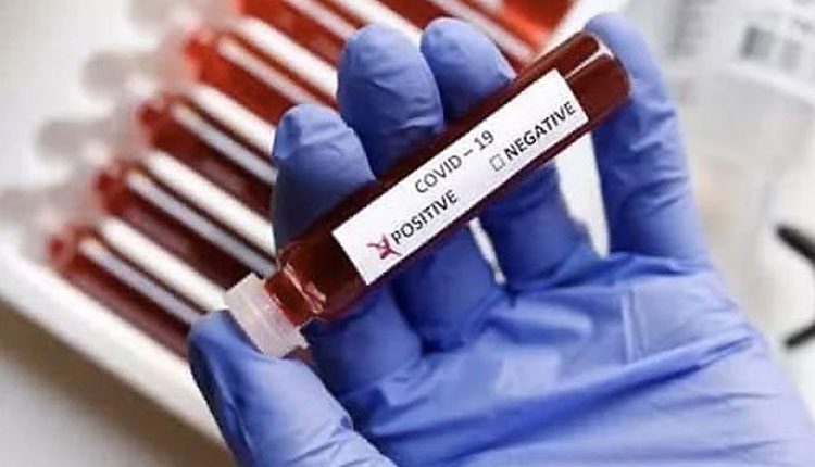 గల్ఫ్‌ నుంచి తిరిగొచ్చిన ఇద్దరికి యూకే స్ట్రెయిన్