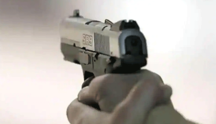 బర్త్‌ డే వేడుకల్లో ఒకరి ప్రాణం తీసిన డీజే  వివాదం