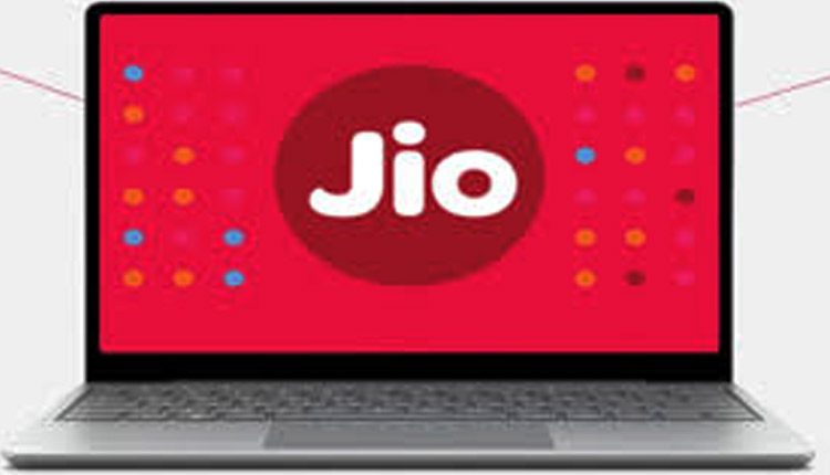 త్వ‌ర‌లో జియో లాప్‌టాప్‌.. చౌక‌గానే?!