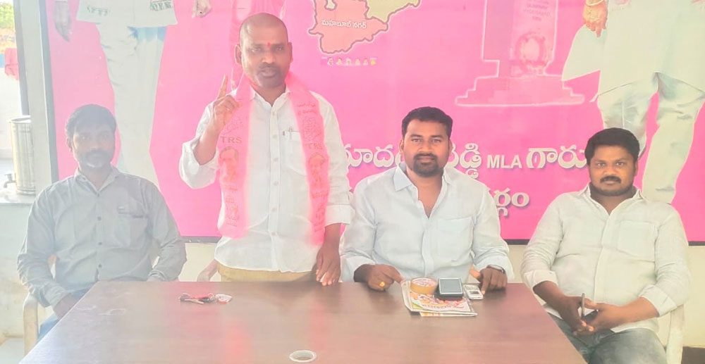 ఎమ్మెల్యే ముత్తిరెడ్డిపై తప్పుడు ప్రచారం చేస్తే ఖబర్ధార్