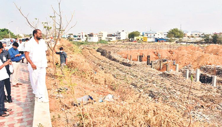పనుల్లో వేగం పెంచండి