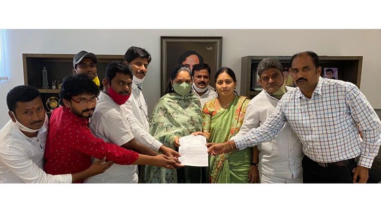 సింగరేణిలో ఎస్టీ బదిలీ వర్కర్ల ఉద్యోగాల భర్తీకి కృషి