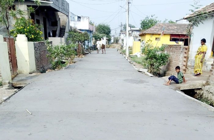 గ్రామాలకు సీసీ కళ