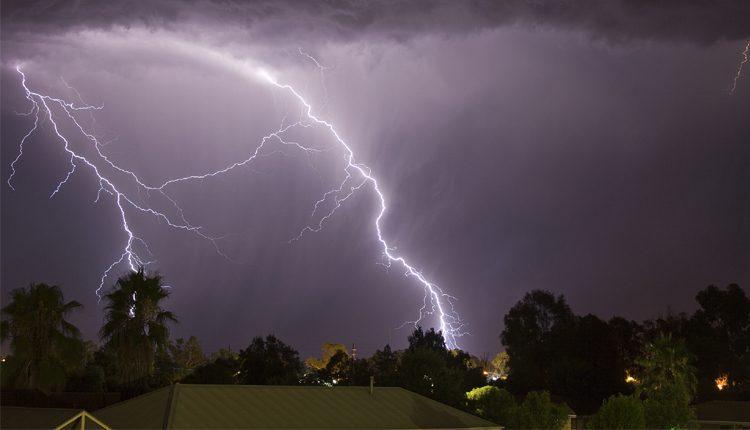 పిడుగుపాటుకు ఐదుగురు దుర్మరణం