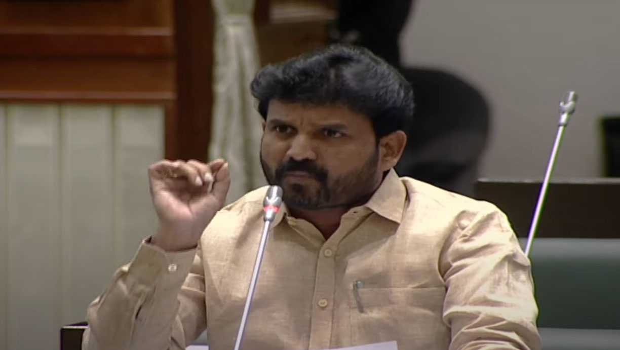 శాస‌న‌స‌భ‌లో పాట పాడిన వికారాబాద్ ఎమ్మెల్యే.. వీడియో