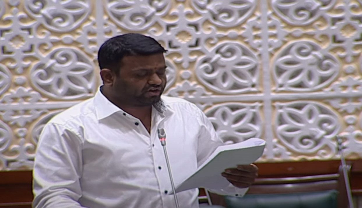 సీఎం దృఢ సంక‌ల్పంతోనే ప్రాజెక్టుల‌కు నీళ్లు : ఎమ్మెల్యే రోహిత్ రెడ్డి