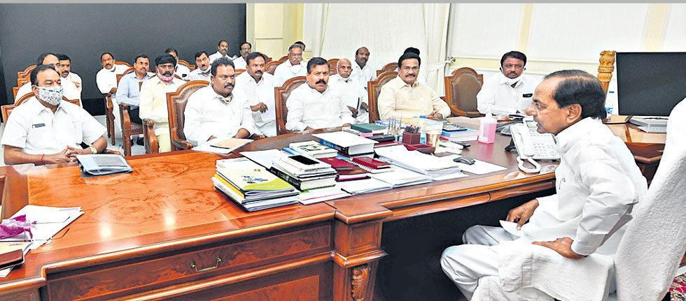 నిధుల వ్యయం పంచాయతీల ఇష్టం