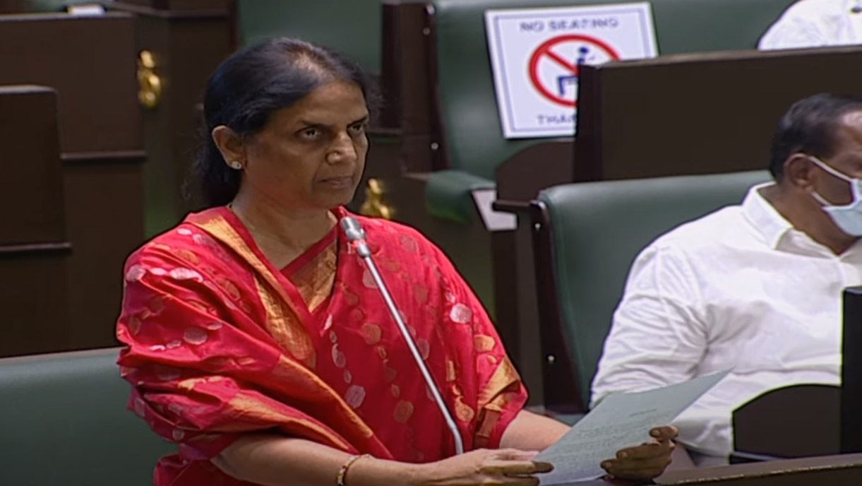 షాద్‌న‌గ‌ర్ డిగ్రీ కాలేజీని త్వ‌రలోనే పూర్తి చేస్తాం : ‌మంత్రి స‌బిత