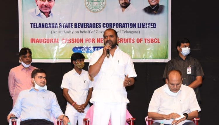 ఆరున్నరేండ్లలో 73 శాతం పెరిగిన జీతాలు