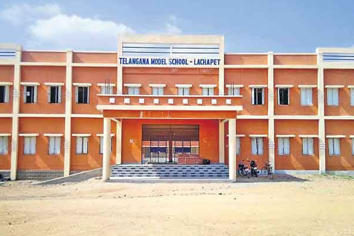 మోడల్‌ స్కూళ్లలో ప్రవేశాలకు నోటిఫికేషన్‌ విడుదల