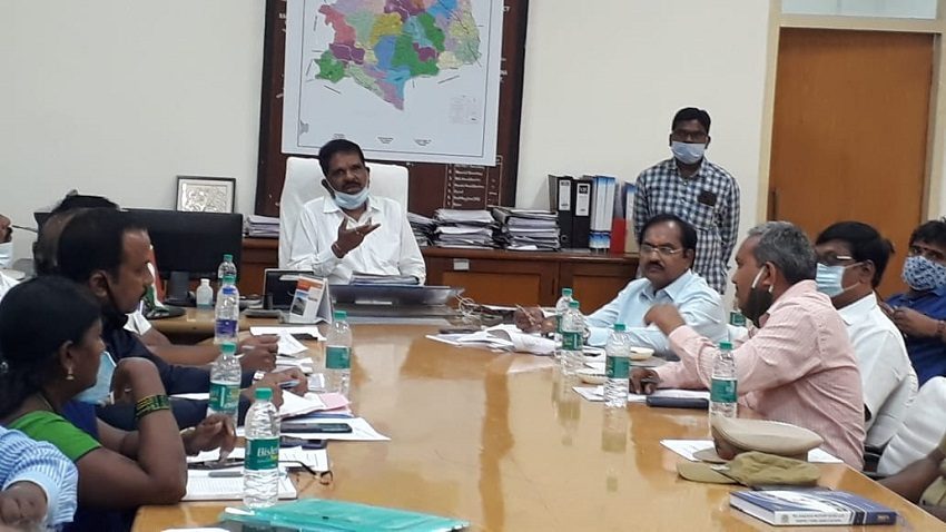 ధాన్యం కొనుగోళ్లకు ఏర్పాట్లు పూర్తి చేయాలి