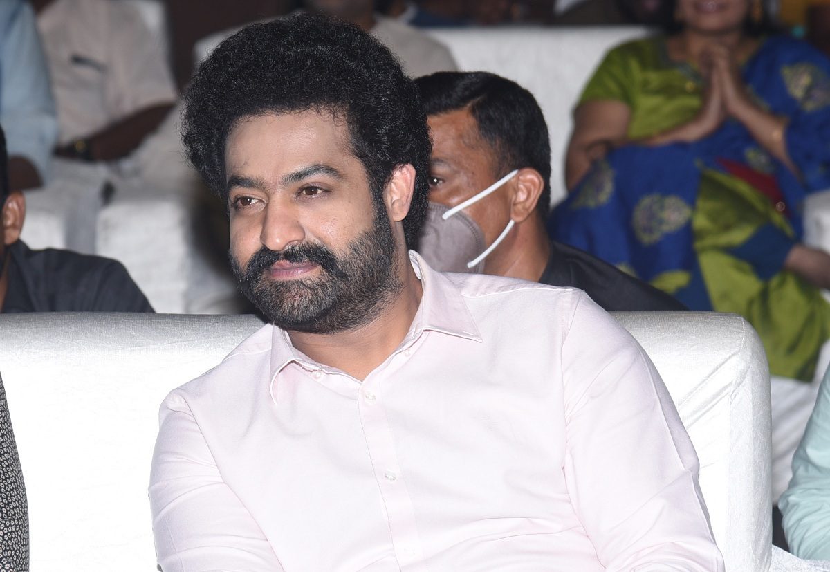 జూనియర్ ఎన్టీఆర్ తొలి పారితోషికం ఎంతంటే..?